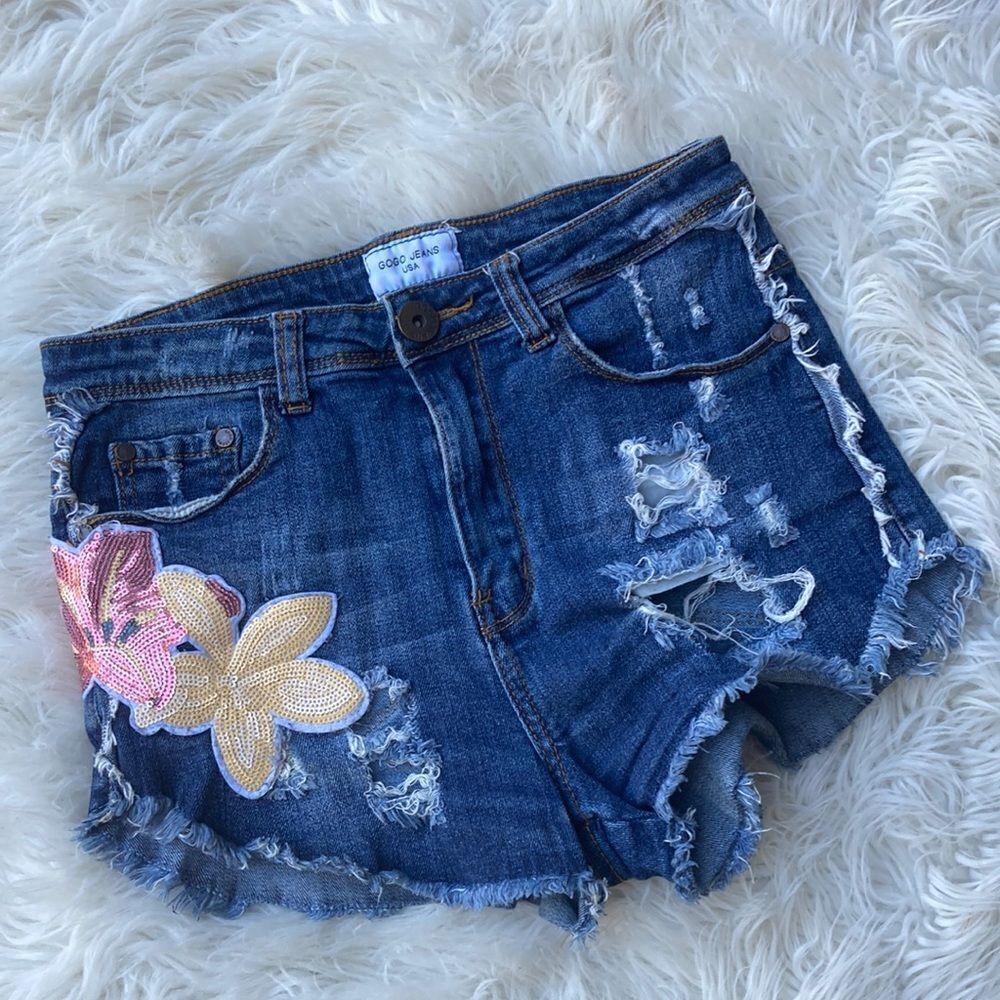 GoGo Jeans USA Embellished Distressed Cut Off Shorts Size 5